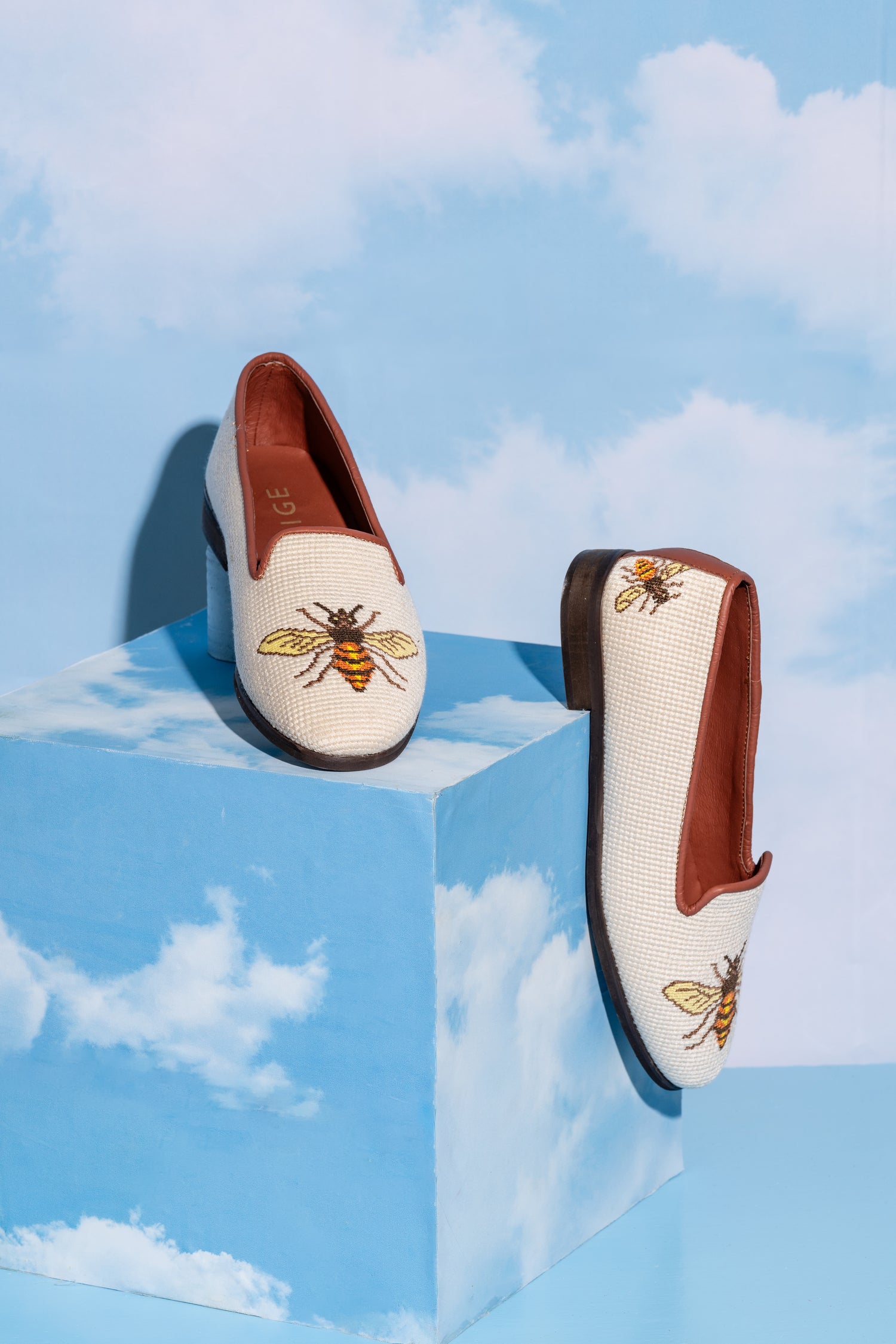 Needlepoint Loafer in Bee